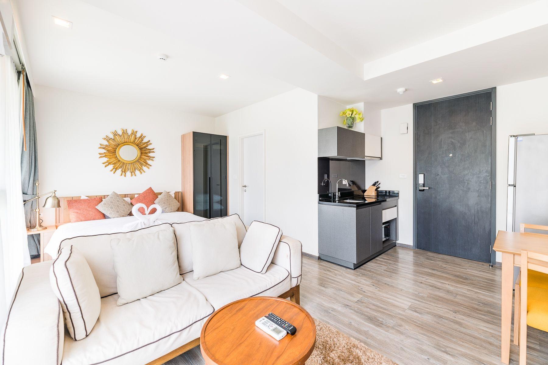 The Deck Condo Patong By Vip Exterior foto