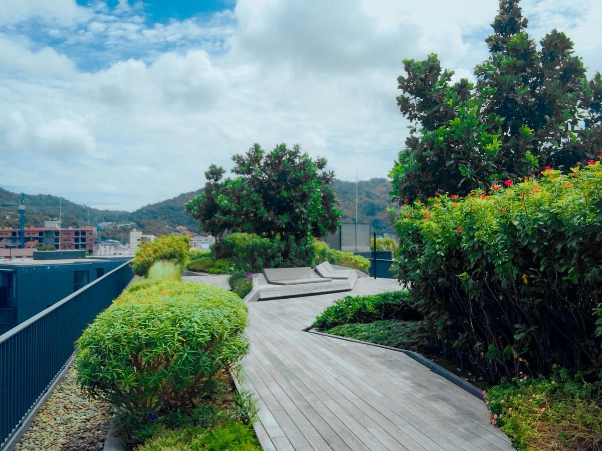 The Deck Condo Patong By Vip Exterior foto